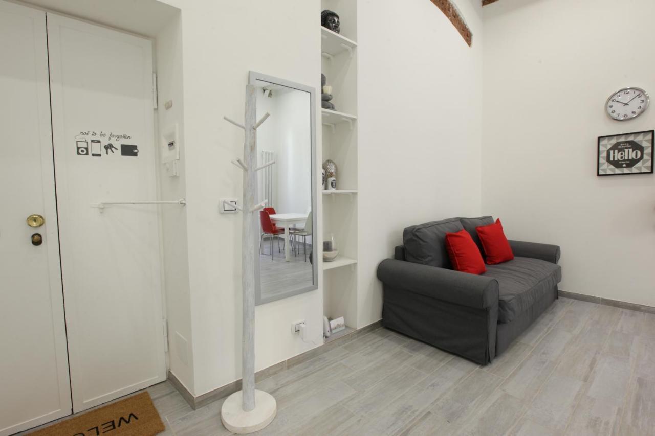 Amazing Apartment In City Center With Balcony Milão Exterior foto